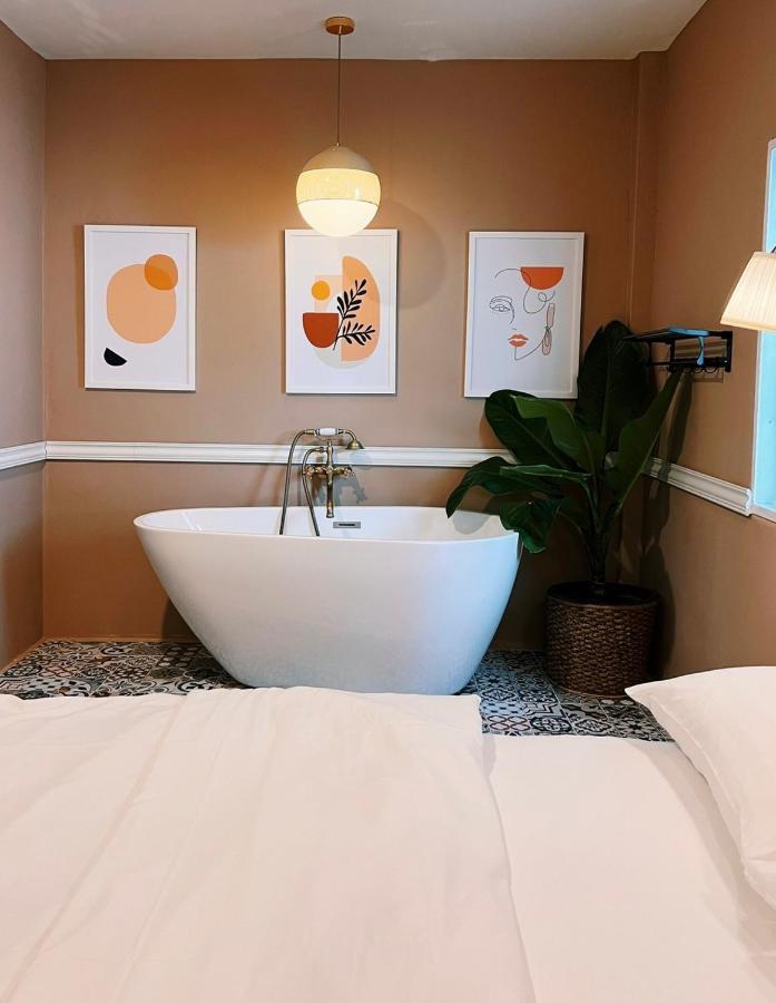 Eden Hotel Bangsean Ban Laem Thaen Bagian luar foto